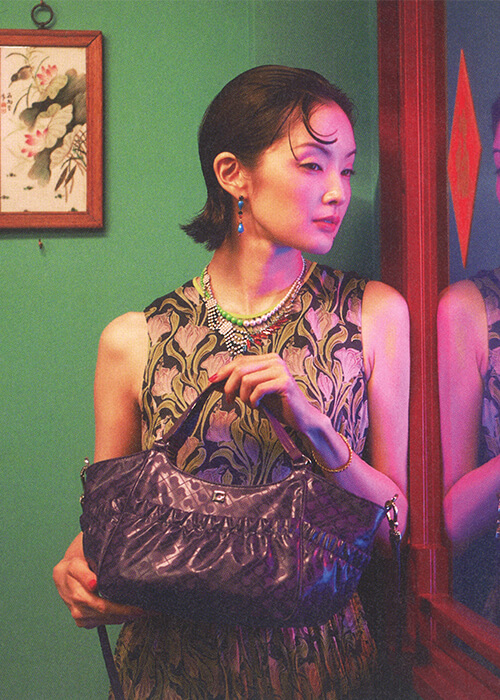 AMI SUZUKI11