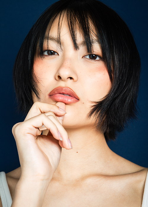 MOMO SHIRAKATA1