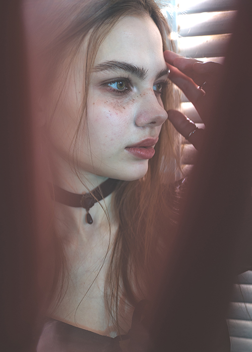 VIKKI B25