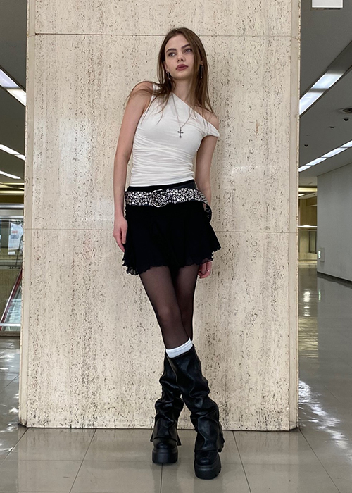 VIKKI B24